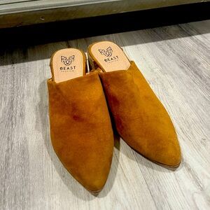 Beast fashion block mules size 7